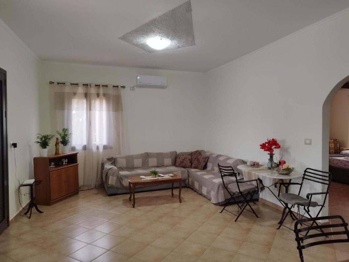 Alexander Apartment Ksamil Bagian luar foto